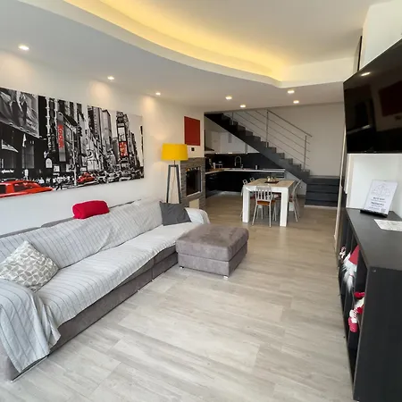 Emma 135 Mq Free Parking Vakantiehuis