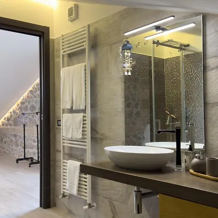 Emma 135 Mq Free Parking *