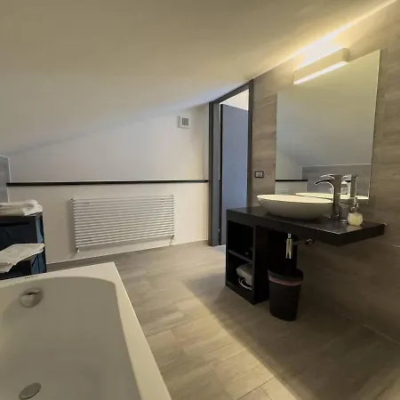 Emma 135 Mq Free Parking 度假居 *